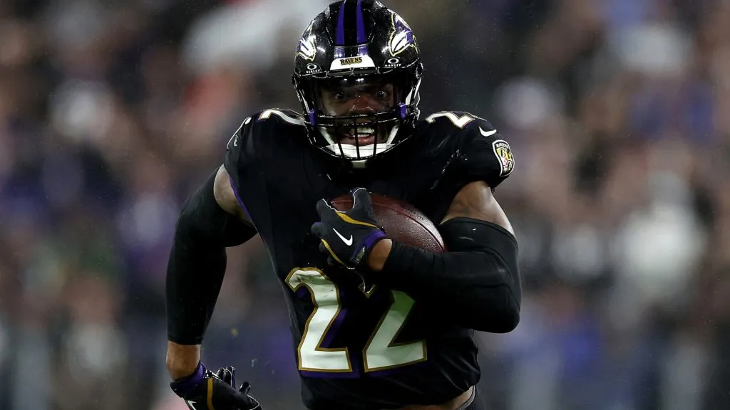 Derrick Henry #22 of the Baltimore Ravens runs the ball during the fourth quarter against the Buffalo Bills at M&T Bank Stadium on September 29, 2024. (Source: Patrick Smith/Getty Images)
