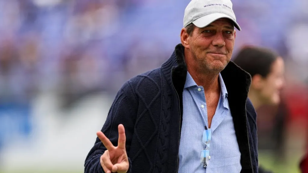 Steve Bisciotti looks on during warmups before the game between the Cleveland Browns and the Baltimore Ravens at M&T Bank Stadium on October 23, 2022. (Source: Patrick Smith/Getty Images)