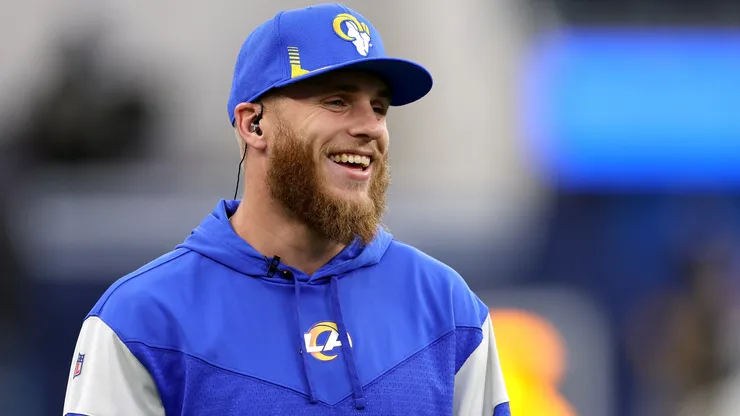 Cooper Kupp #10 of the Los Angeles Rams warms up before the game against the Arizona Cardinals in the NFC Wild Card Playoff game at SoFi Stadium on January 17, 2022 in Inglewood, California.