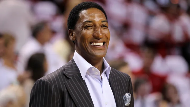 Former Chicago Bull Scottie Pippen looks on as the Chicago Bulls play against the Miami Heat.