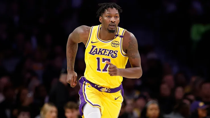 Dorian Finney-Smith #1 of the Los Angeles Lakers during the first half against the Cleveland Cavaliers at Crypto.com Arena on December 31, 2024 in Los Angeles, California.