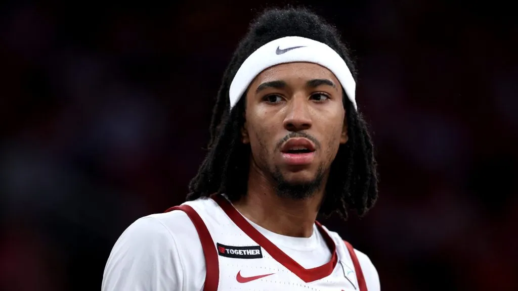 Boogie Fland #2 of the Arkansas Razorbacks in action against the Michigan Wolverines