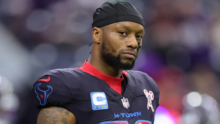 Joe Mixon #28 of the Houston Texans warms up prior to the game against the Baltimore Ravens at NRG Stadium on December 25, 2024 in Houston, Texas.