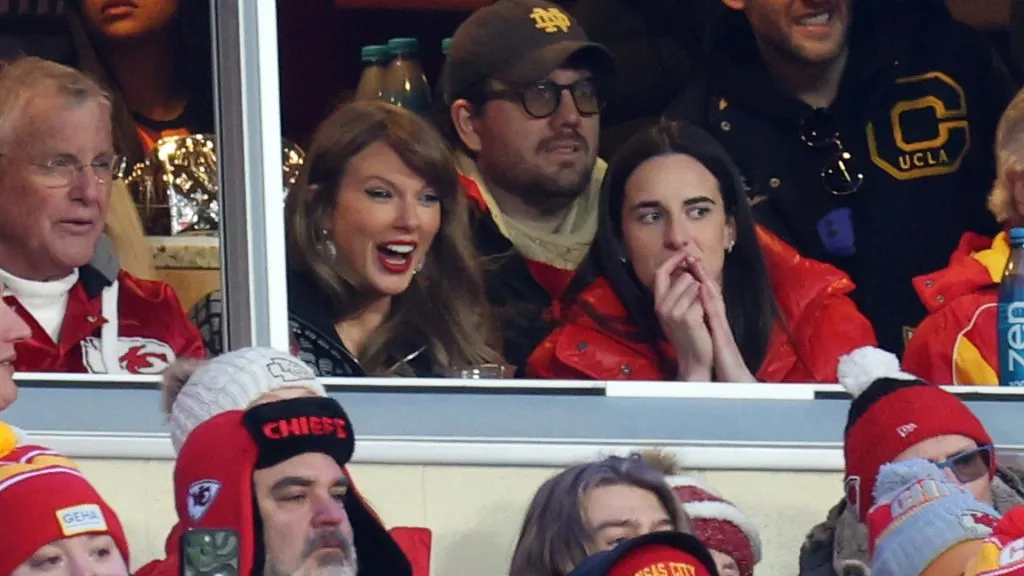 Taylor Swift and Caitlin Clark