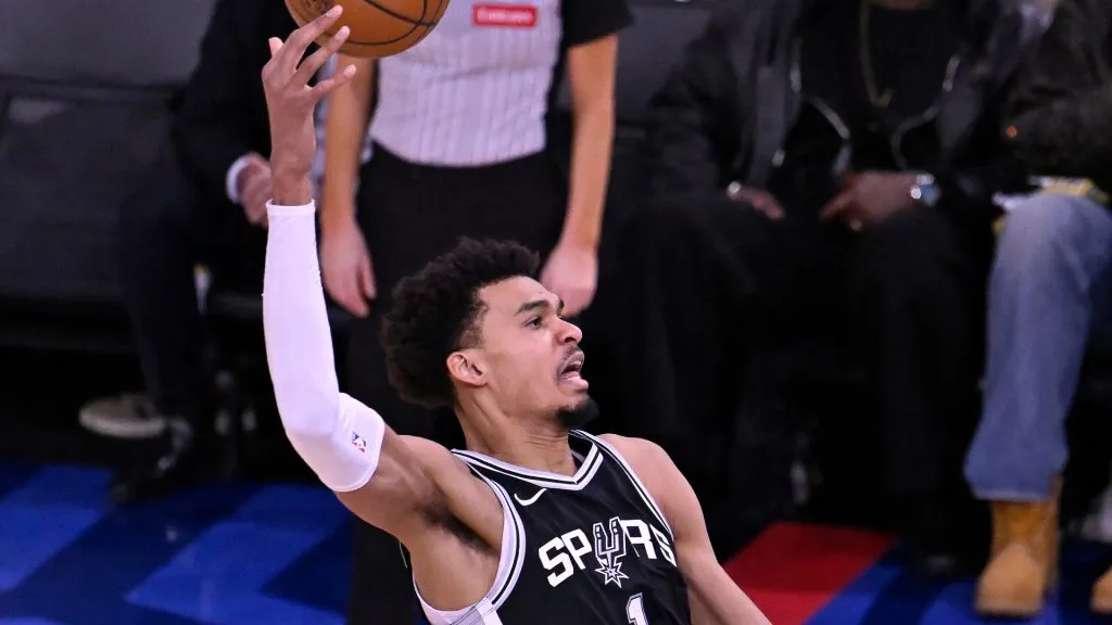Victor Wembanyama #1 of the San Antonio Spurs shoots the ball against the Indiana Pacers