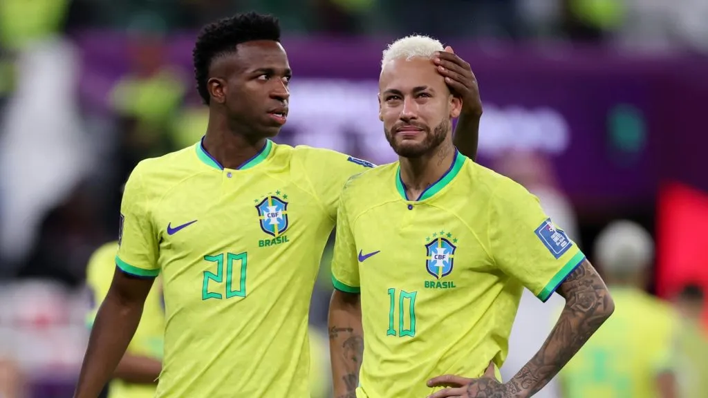 Vinicius Junior and Neymar playing with Brazil.