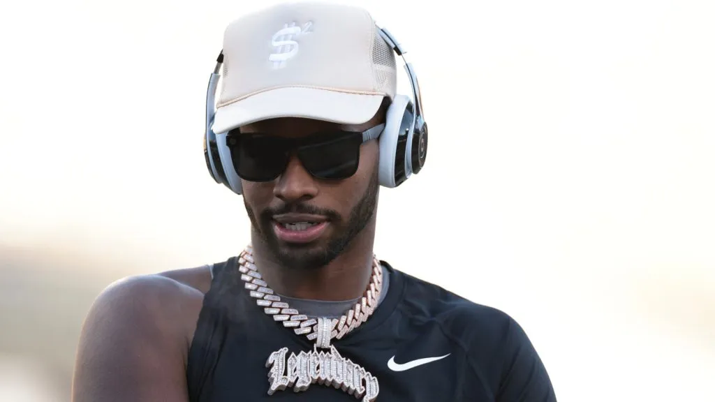 Shedeur Sanders #2 of the Colorado Buffaloes warms up prior to the game against the Oklahoma State Cowboys at Folsom Field on November 29, 2024 in Boulder, Colorado.
