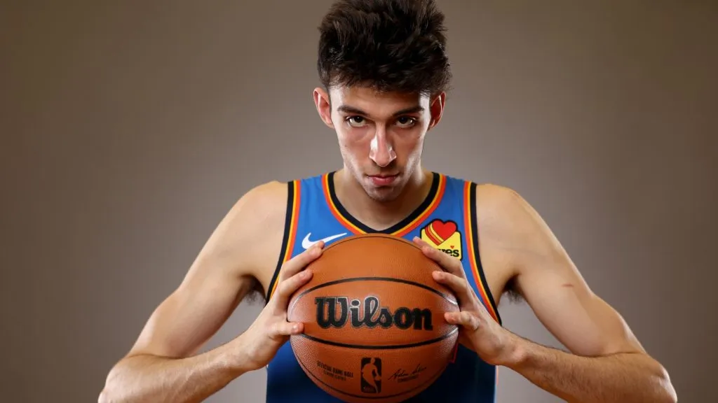 Chet Holmgren #7 of the Oklahoma City Thunder poses during the 2022 NBA Rookie Portraits at UNLV on July 14, 2022. (Source: Gregory Shamus/Getty Images)
