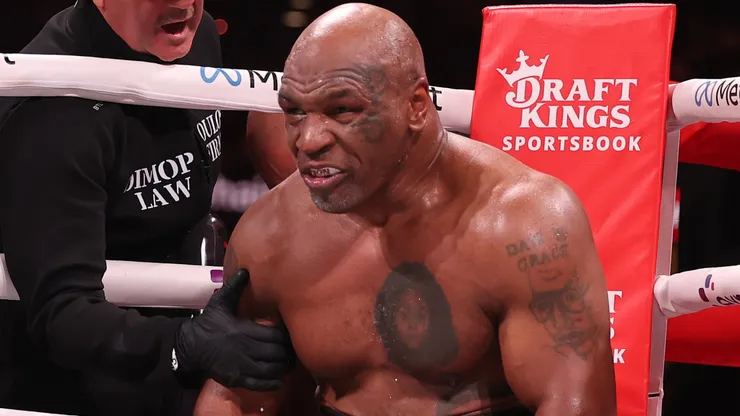 Mike Tyson sits in his corner between rounds against Jake Paul.