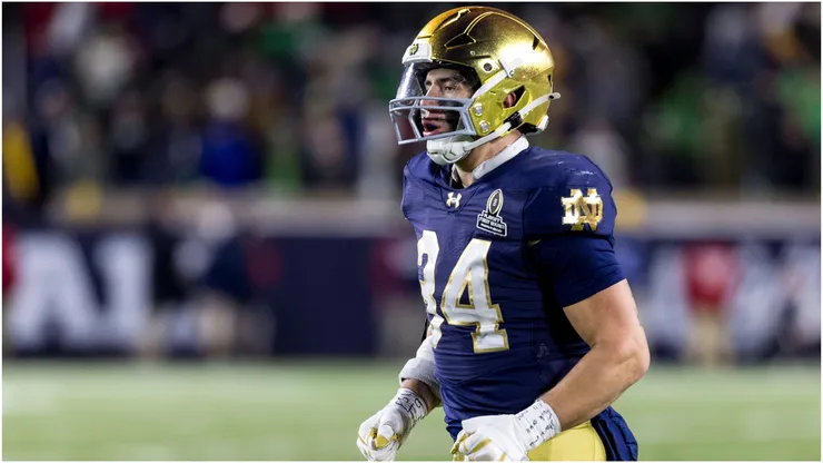 Notre Dame linebacker Drayk Bowen