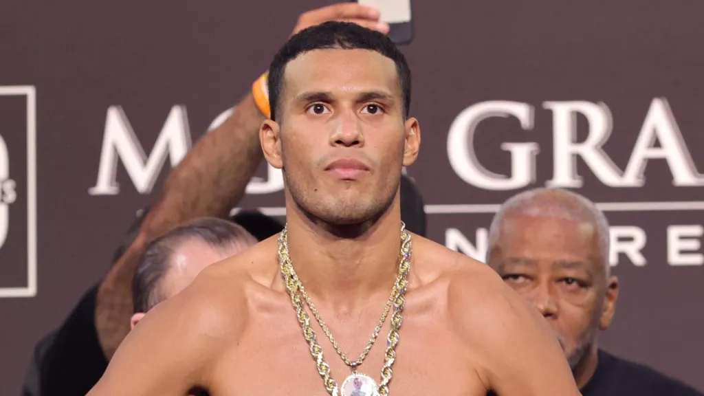 David Benavidez, American boxer