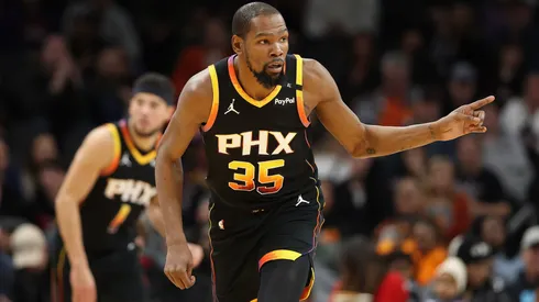 Kevin Durant #35 of the Phoenix Suns.