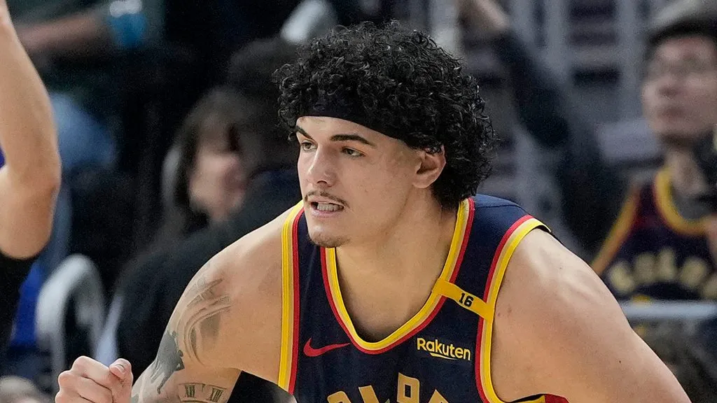 Gui Santos #15 of the Golden State Warriors react after making a three-point shot against the Los Angeles Lakers