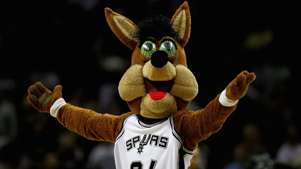The Coyote, the mascot for the San Antonio Spurs, performs during a break in the action against the Phoenix Suns in Game One of the Western Conference Quarterfinals during the 2008 NBA Playoffs. (Source: Ronald Martinez/Getty Images)
