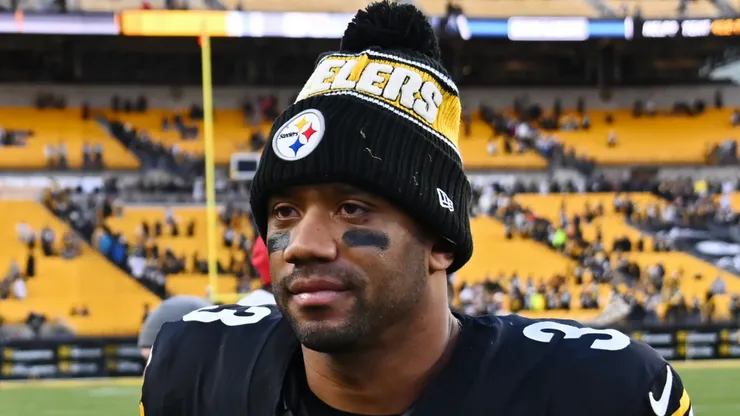 Russell Wilson quarterback of the Pittsburgh Steelers