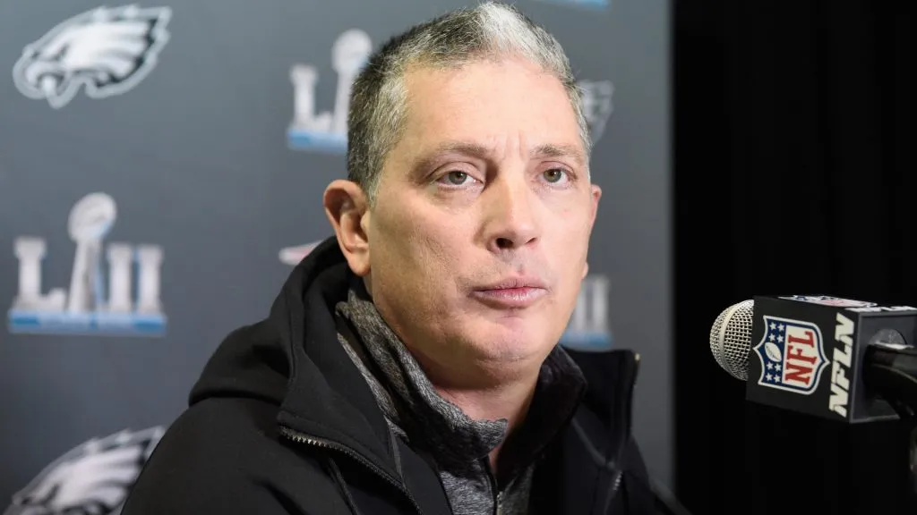 Defensive coordinator Jim Schwartz of the Philadelphia Eagles speaks to the media during Super Bowl LII media availability on January 31, 2018. (Source: Hannah Foslien/Getty Images)