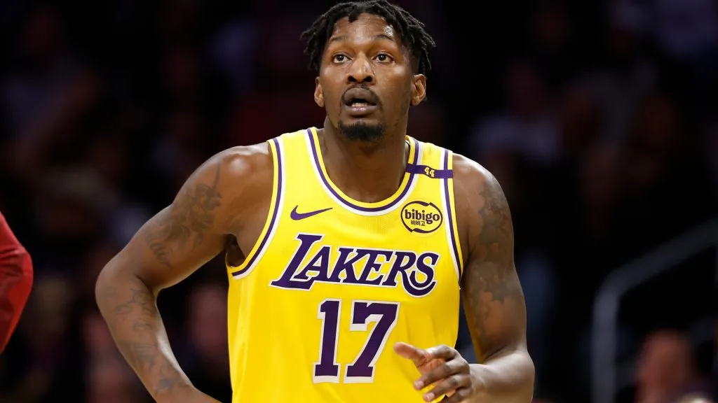 Dorian Finney-Smith #17 of the Los Angeles Lakers during the first half against the Cleveland Cavaliers at Crypto.com Arena.