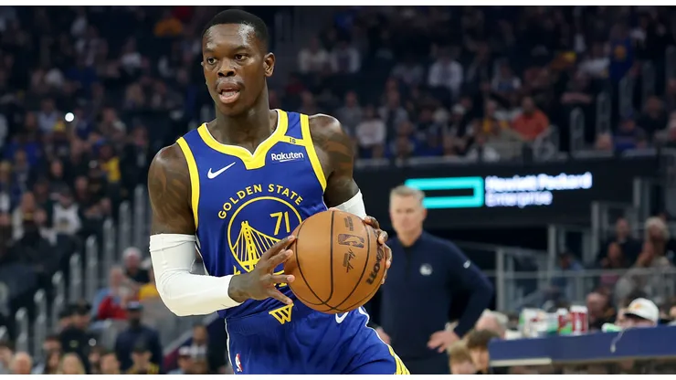 Dennis Schroder #71 of the Golden State Warriors dribbles the ball against the Phoenix Suns at Chase Center on December 28, 2024 in San Francisco, California.