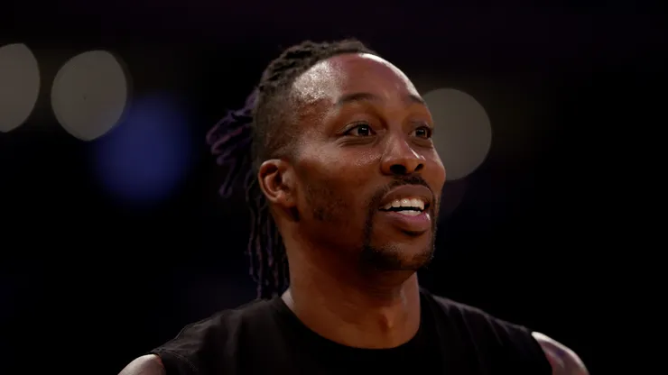Dwight Howard #39 of the Los Angeles Lakers warms up before the game against the New York Knicks at Madison Square Garden.