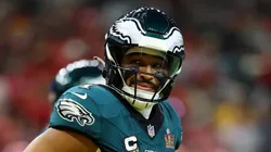 Jalen Hurts #1 of the Philadelphia Eagles celebrates after running for a touchdown in the first quarter against the Kansas City Chiefs during Super Bowl LIX at Caesars Superdome on February 09, 2025 in New Orleans, Louisiana.