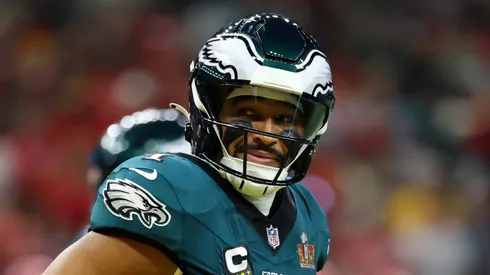 Jalen Hurts #1 of the Philadelphia Eagles celebrates after running for a touchdown in the first quarter against the Kansas City Chiefs during Super Bowl LIX at Caesars Superdome on February 09, 2025 in New Orleans, Louisiana.