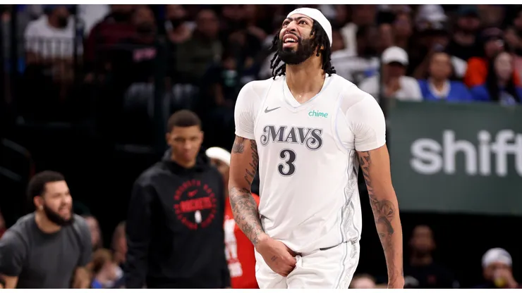 Anthony Davis of the Dallas Mavericks leaves the court with an injury during a game against the Houston Rockets on February 08, 2025.