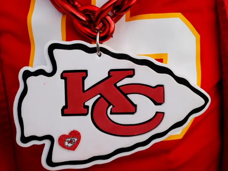 Chiefs player left in towel after clothes stolen following Super Bowl loss to Eagles