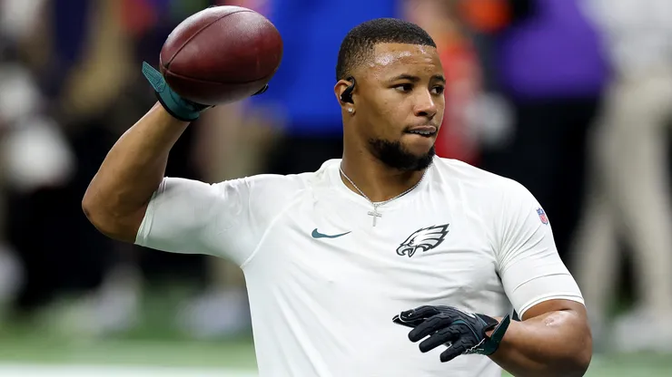 Saquon Barkley #26 of the Philadelphia Eagles warms up before Super Bowl LIX against the Kansas City Chiefs at Caesars Superdome on February 09, 2025 in New Orleans, Louisiana.