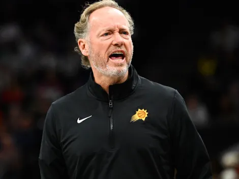 Mike Budenholzer reacts to Kevin Durant's 30K-point milestone