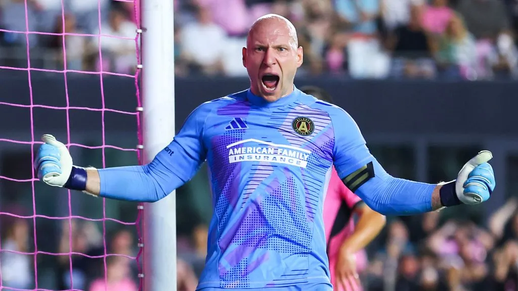 Brad Guzan #1 of Atlanta United reacts against Inter Miami during the second half of the Audi 2024 MLS Cup playoffs at Chase Stadium on November 09, 2024. (Source: Megan Briggs/Getty Images)