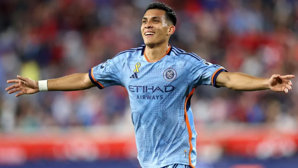 Alonso Martínez #16 of New York City FC celebrates his sides fourth goal against the New York Red Bulls during the first half at Red Bull Arena on September 28, 2024. (Source: Luke Hales/Getty Images)