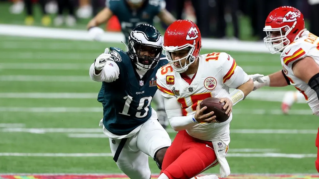 Patrick Mahomes tackled by Josh Sweat