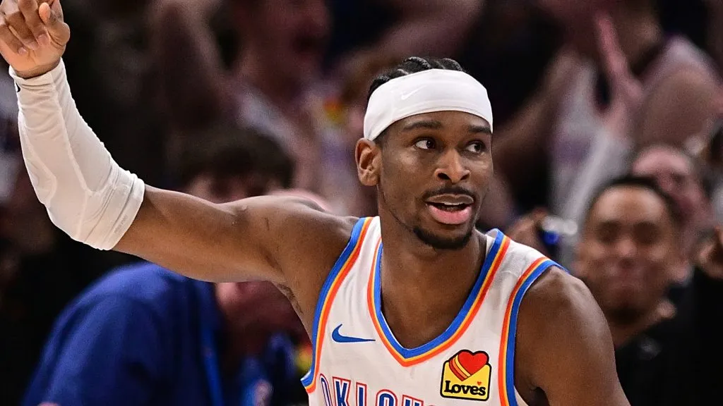 Shai Gilgeous-Alexander #2 of the Oklahoma City Thunder celebrates after scoring