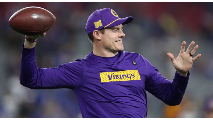 Head coach Kevin O’Connell of the Minnesota Vikings throws the ball prior to the NFC Wild Card Playoff game against the Los Angeles Rams at State Farm Stadium on January 13, 2025 in Glendale, Arizona.
