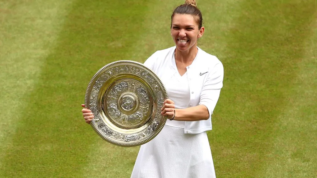 Simona Halep celebrates her 2019 Wimbledon title (Clive Brunskill/Getty Images)