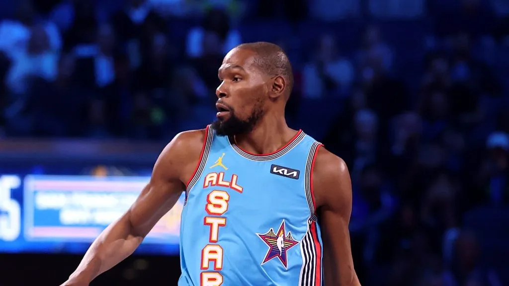 Kevin Durant #35 of the Phoenix Suns and Shaq's OGs brings the ball up court against Candace's Rising Stars