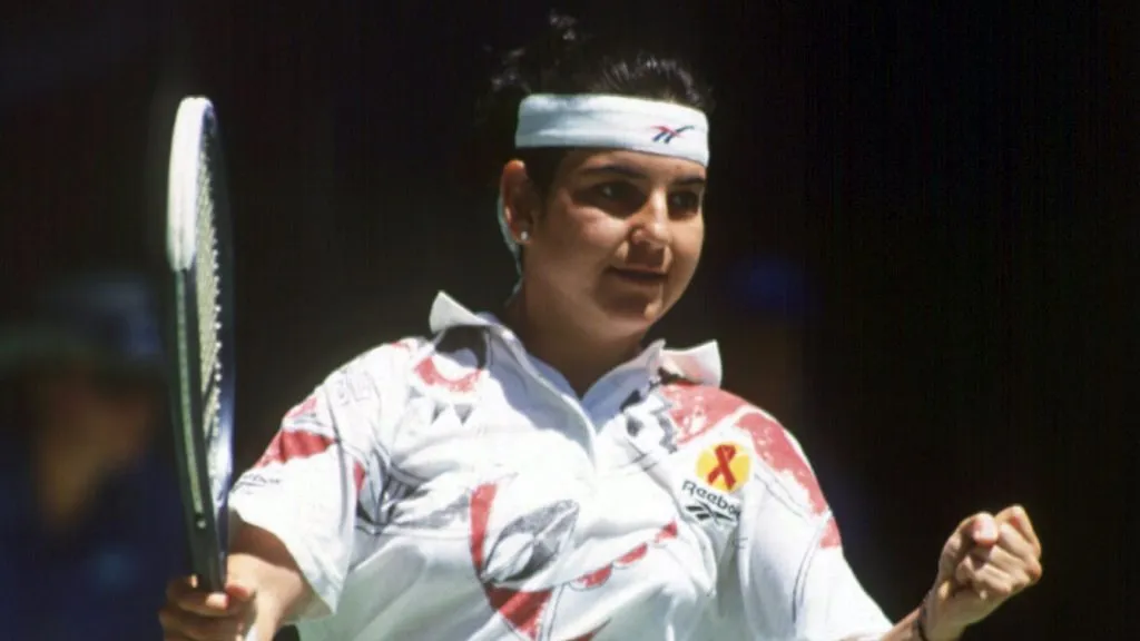 Arantxa Sanchez Vicario celebrates winning the 1994 Australian Open (Clive Brunskill/ALLSPORT)