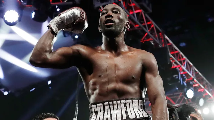 Terence Crawford beat Canelo Alvarez by decision