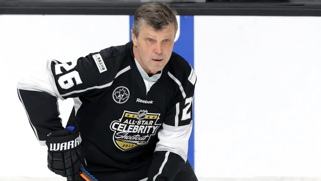 Former NHL Player Peter Stastny plays during the 2017 NHL All-Star Celebrity Shootout as part of the 2017 NHL All-Star Weekend. (Source: Leon Bennett/Getty Images)