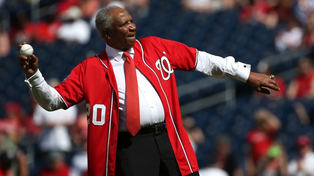 Baseball Hall of Famer Frank Robinson throws out the first pitch before the Atlanta Braves play the Washington Nationals at Nationals Park on May 9, 2015. (Source: Patrick Smith/Getty Images)