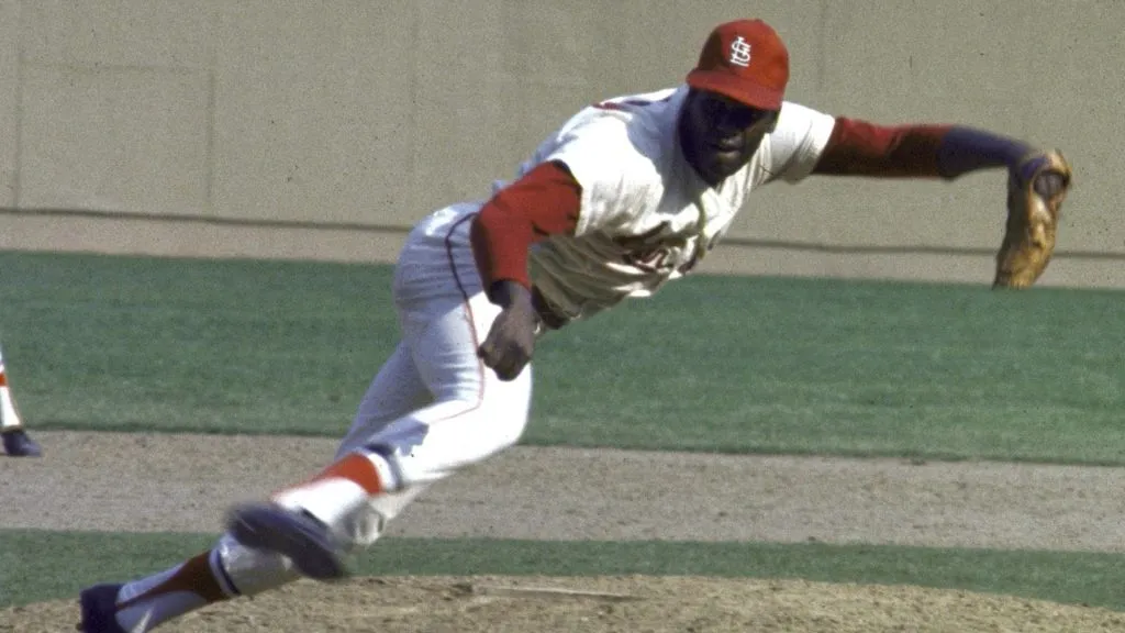 Bob Gibson (@MLB)