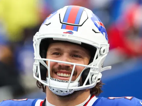 Josh Allen's partner Hailee Steinfeld throws shade at Bills' AFC East rivals
