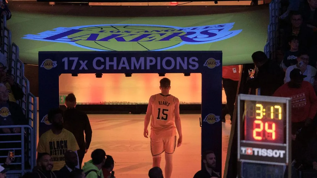 Austin Reaves heads to the locker room after being ejected in the third quarter of the Los Angeles Lakers game against the Charlotte Hornets. (IMAGO / ZUMA Press Wire)
