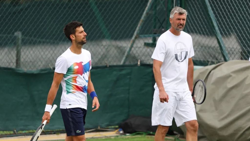 Djokovic and Ivanisevic during 2022 Wimbledon practice (Clive Brunskill/Getty Images)