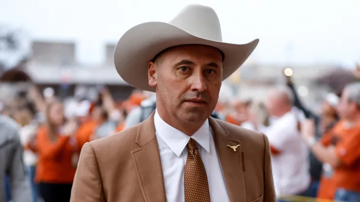 Head coach Steve Sarkisian of the Texas Longhorns arrives prior to the Valero Alamo Bowl game against the Washington Huskies at Alamodome on December 29, 2022 in San Antonio, Texas.