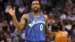 Gilbert Arenas #0 of the Washington Wizards hanldles the ball during the NBA game against the Phoenix Suns at US Airways Center on December 19, 2009 in Phoenix, Arizona. The Suns defeated the Wizards 121-95.
