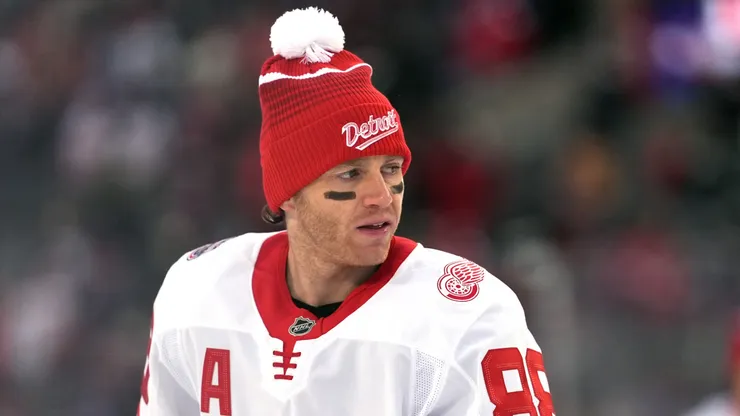 Patrick Kane #88 of the Detroit Red Wings warms up prior to the 2025 NHL Stadium Series against the Columbus Blue Jackets at Ohio Stadium on March 01, 2025 in Columbus, Ohio.