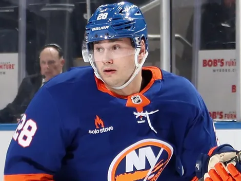 Islanders HC Patrick Roy issues strong statement about Alexander Romanov after win vs. Predators