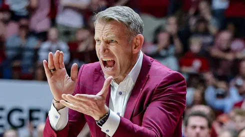 Head coach Nate Oats of the Alabama Crimson Tide reacts after a big second half play by his team against the Auburn Tigers at Coleman Coliseum on February 15, 2025 in Tuscaloosa, Alabama.