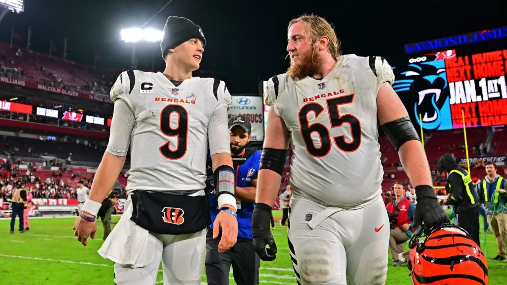 Alex Cappa Joe Burrow